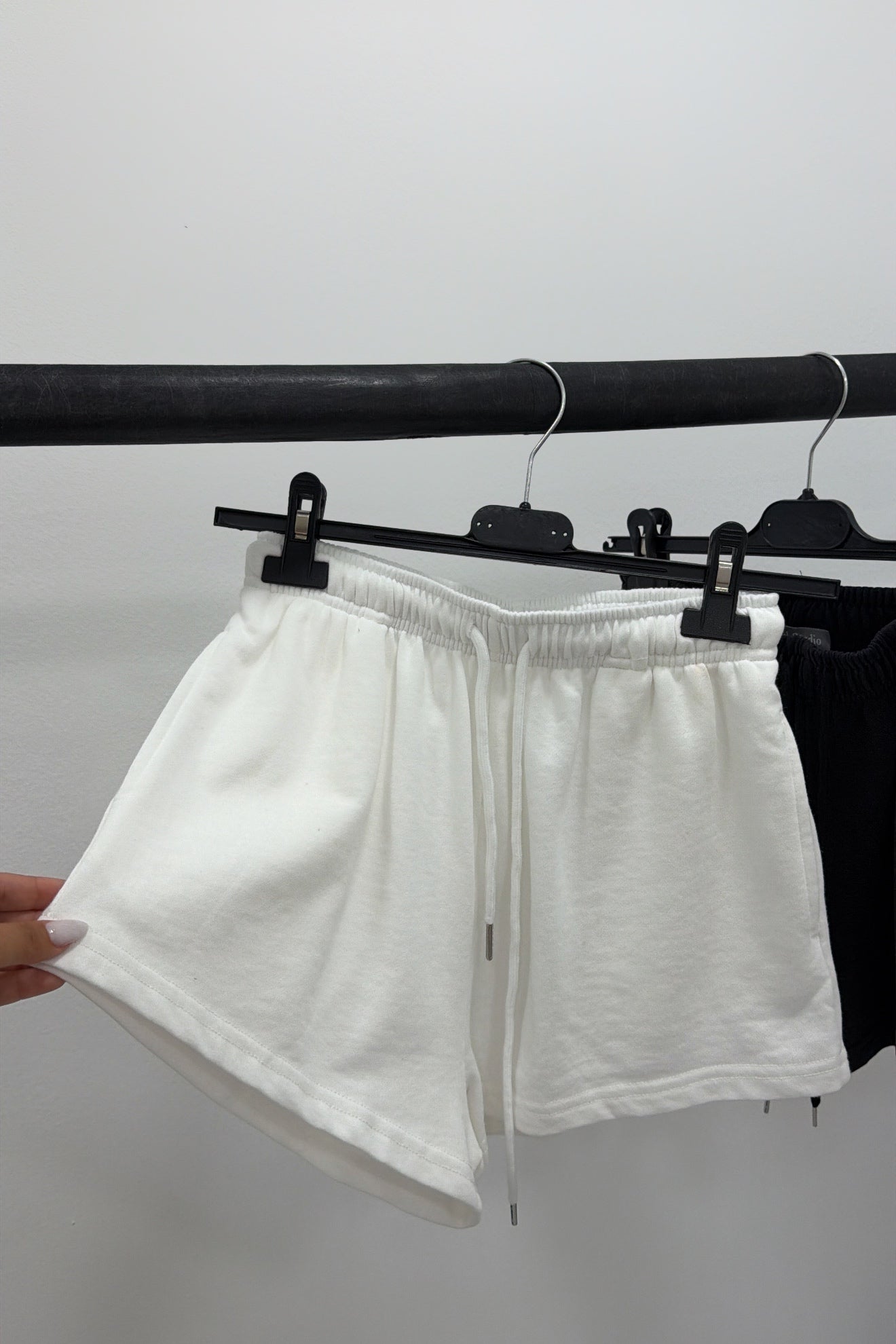 PANTALÓN SHORT DEPORTIVO
