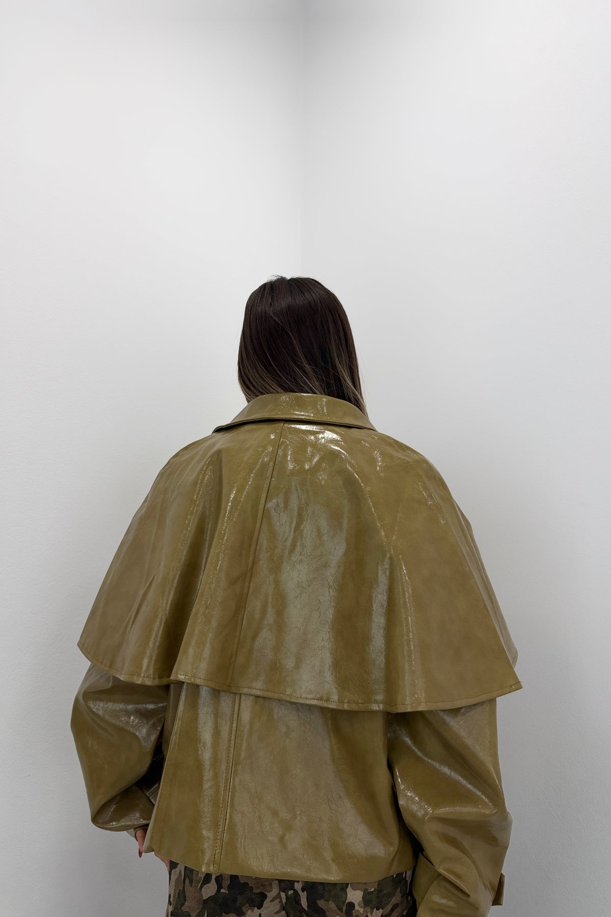 CHAQUETA OLIVE CAPA