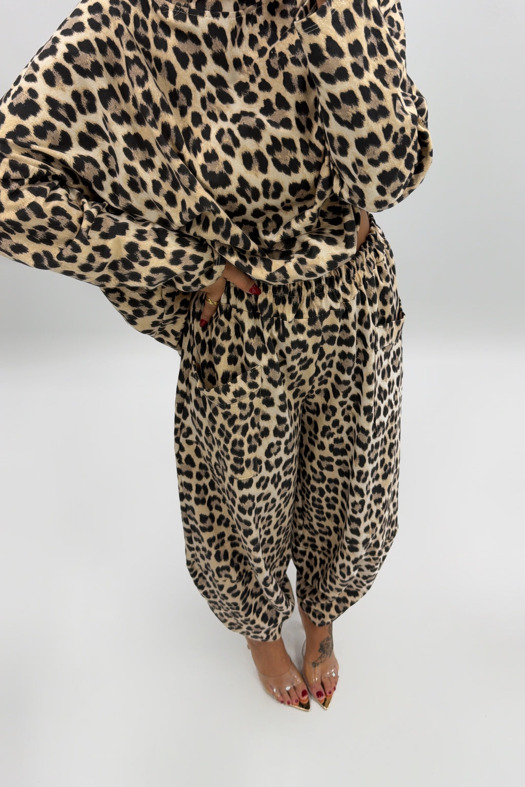 CONJUNTO BASIC BAHON LEOPARDE