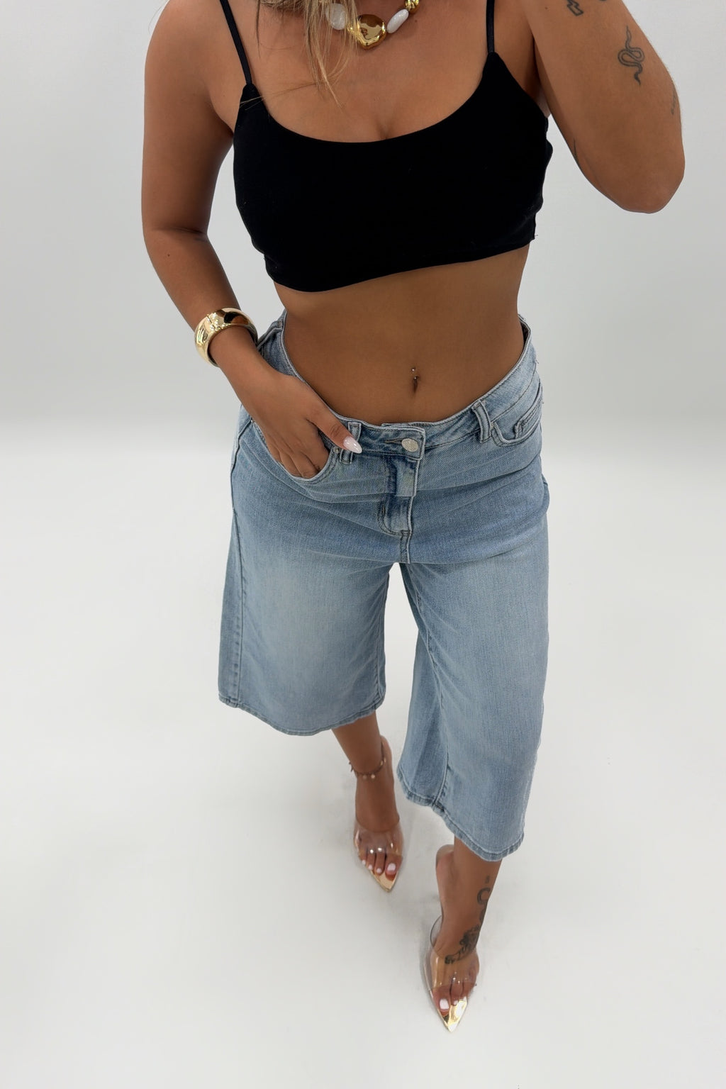 BERMUDA DENIM