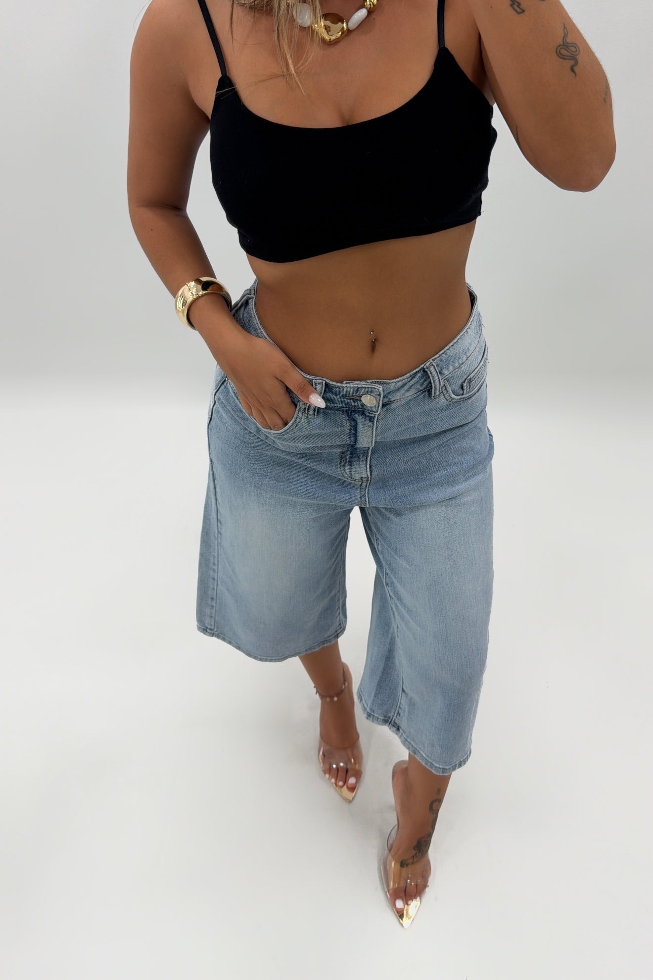BERMUDA DENIM