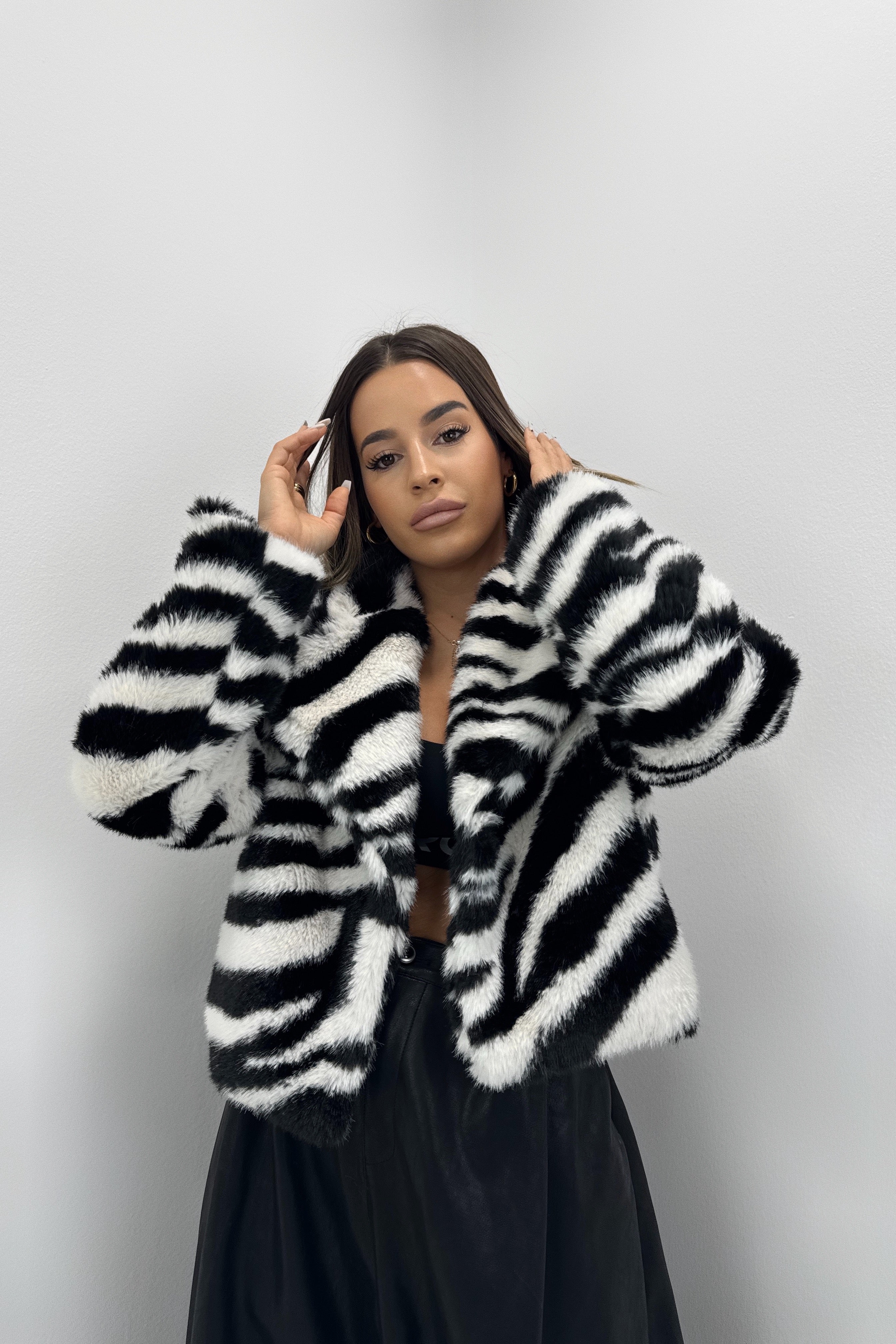 ABRIGO ESTAMPADO ZEBRA