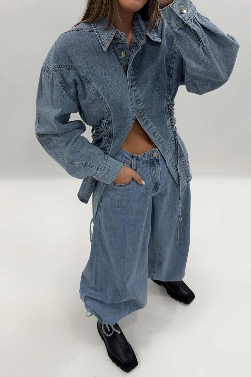 PANTALÓN DENIM FRUNZ