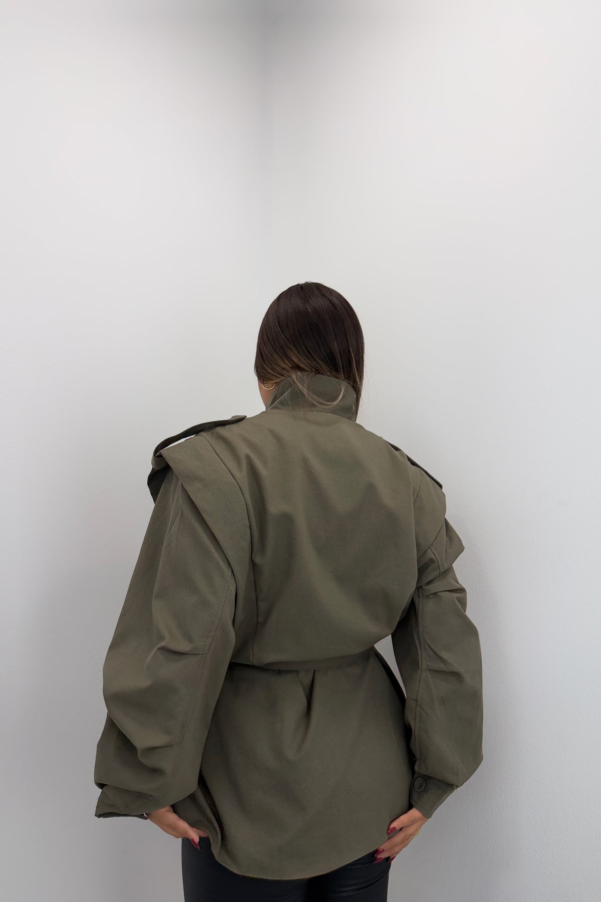 TRENCH CON CINTURÓN VERD
