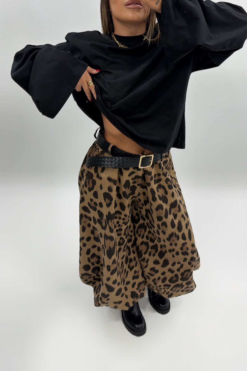 PANTALÓN BOMBACH LEOPARDO CON CINTURÓN