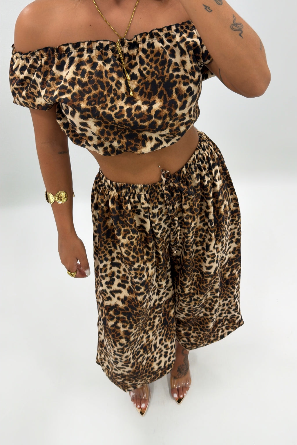 CONJUNTO LEO SATENE