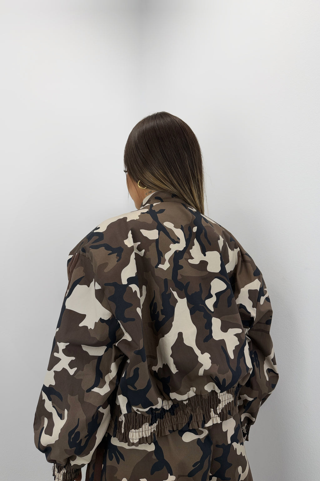 CHAQUETA CAMUFLAJE BEG