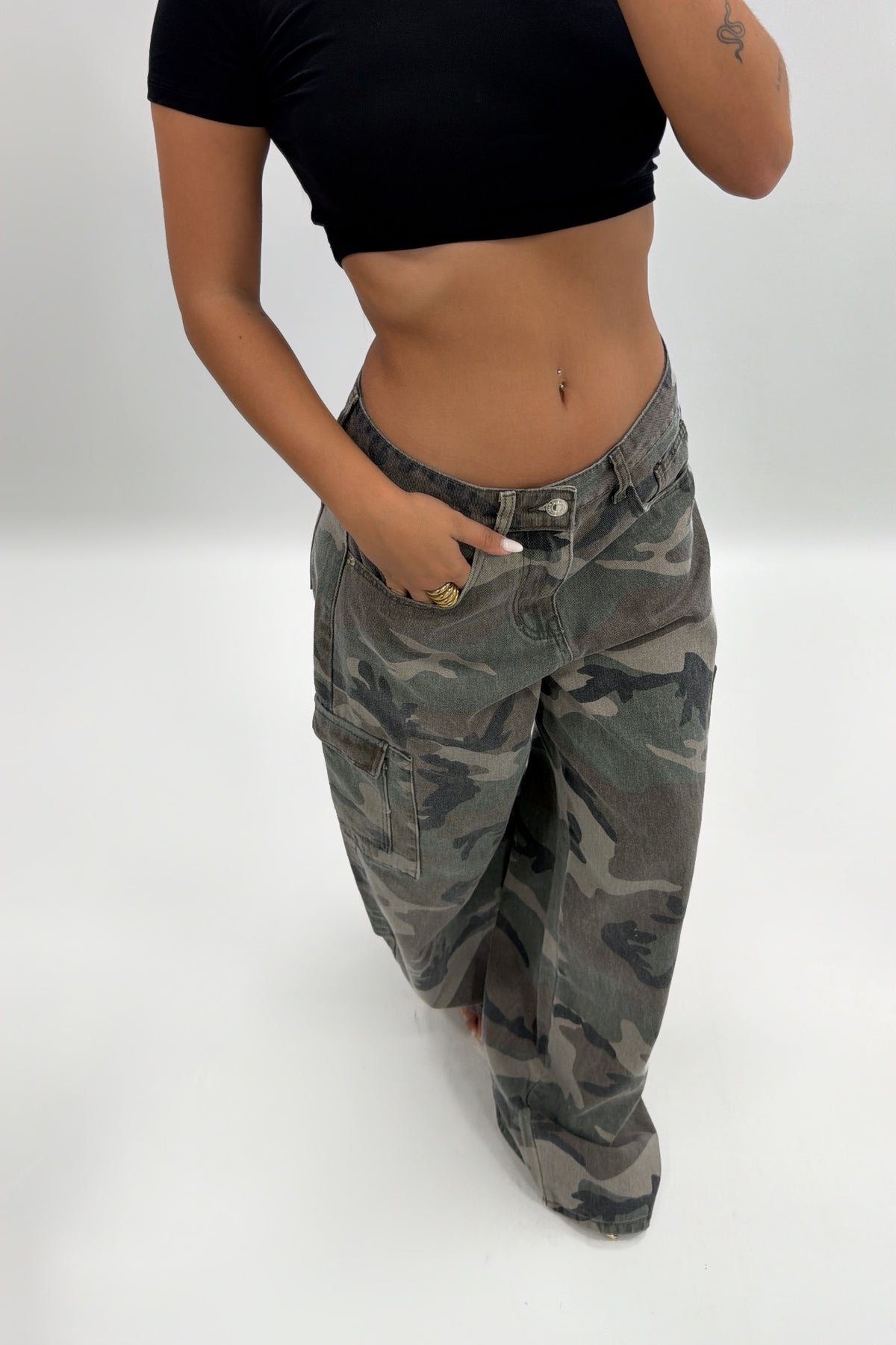 JEANS CARGO CAMUFLAJE