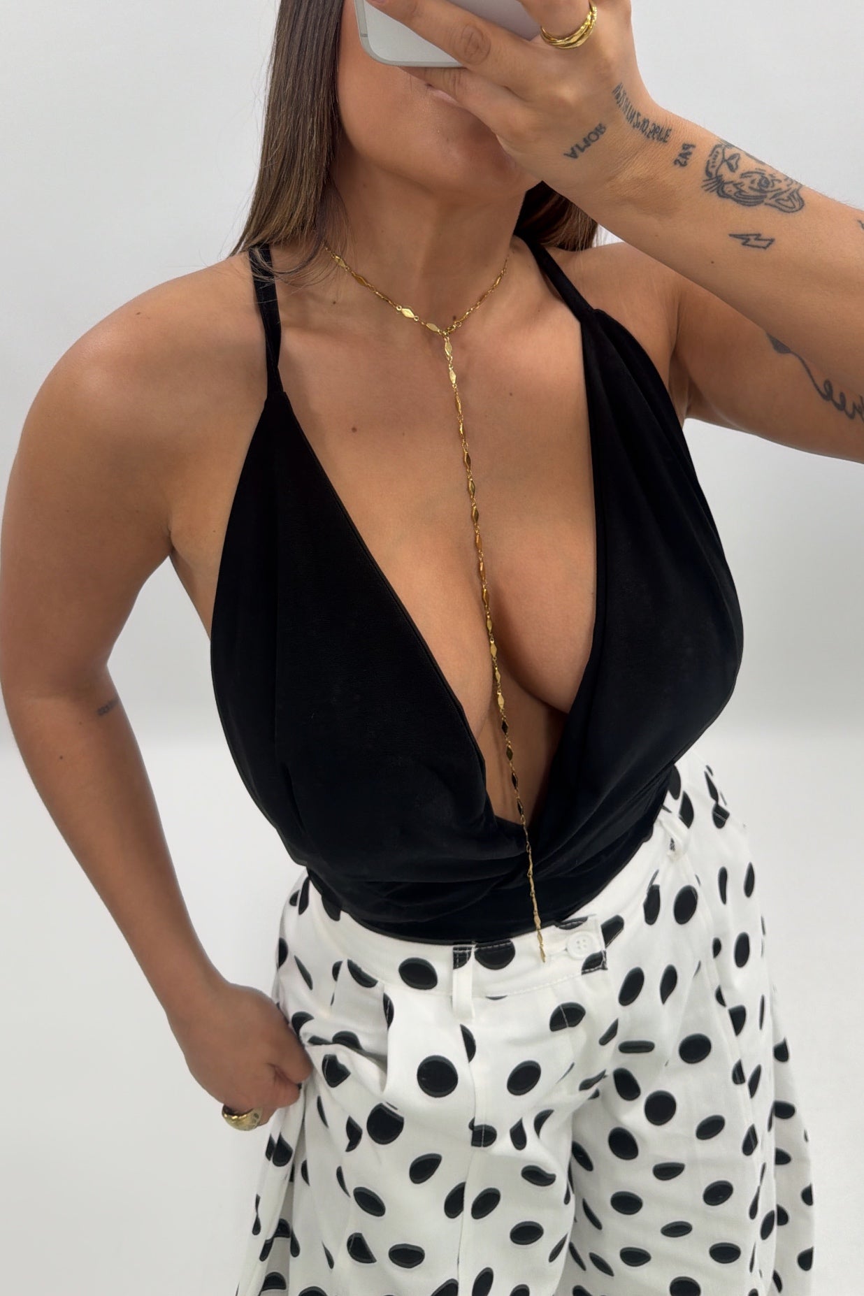 COLLAR CAÍDO