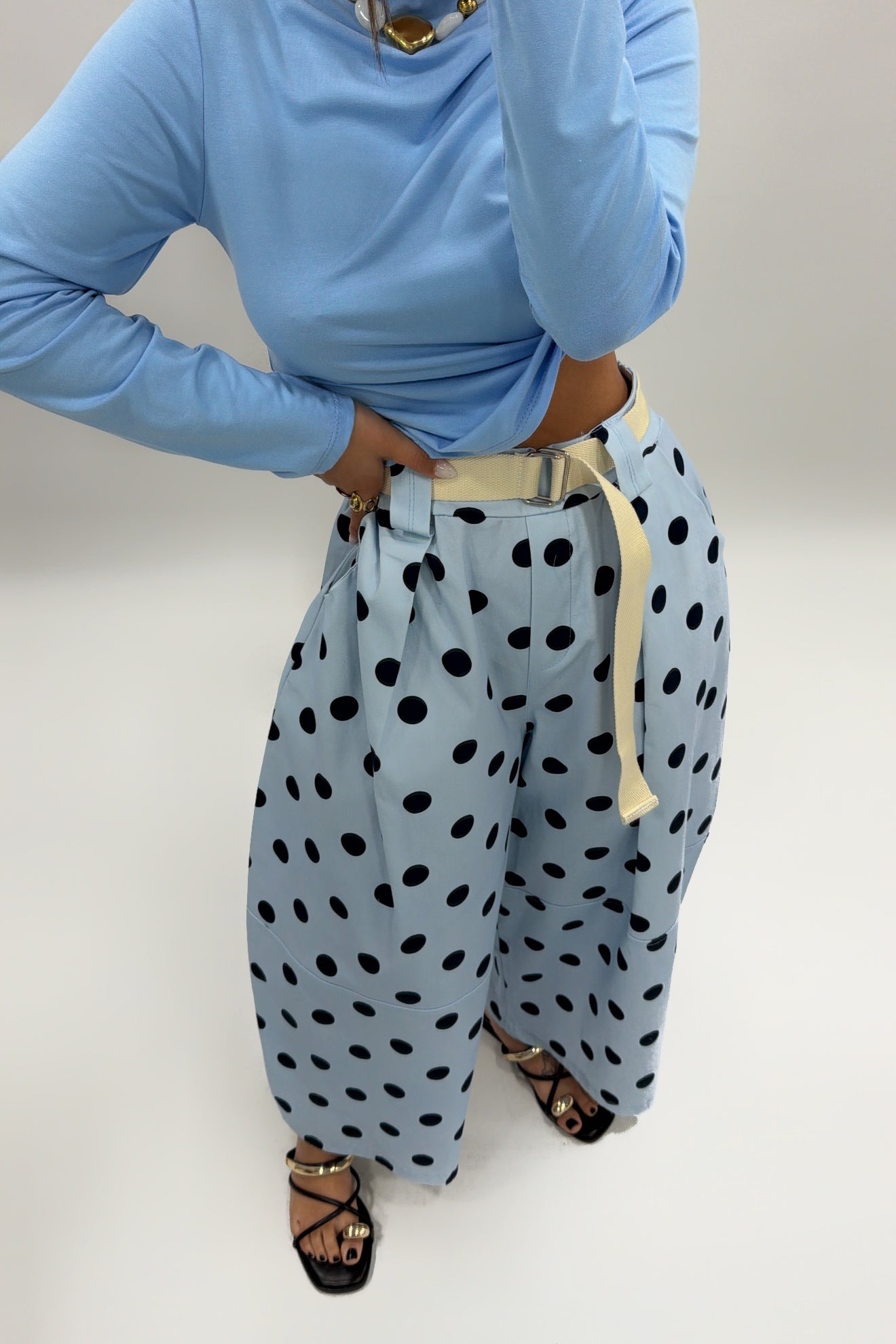 PANTALÓN TOPE CON CINTURÓN